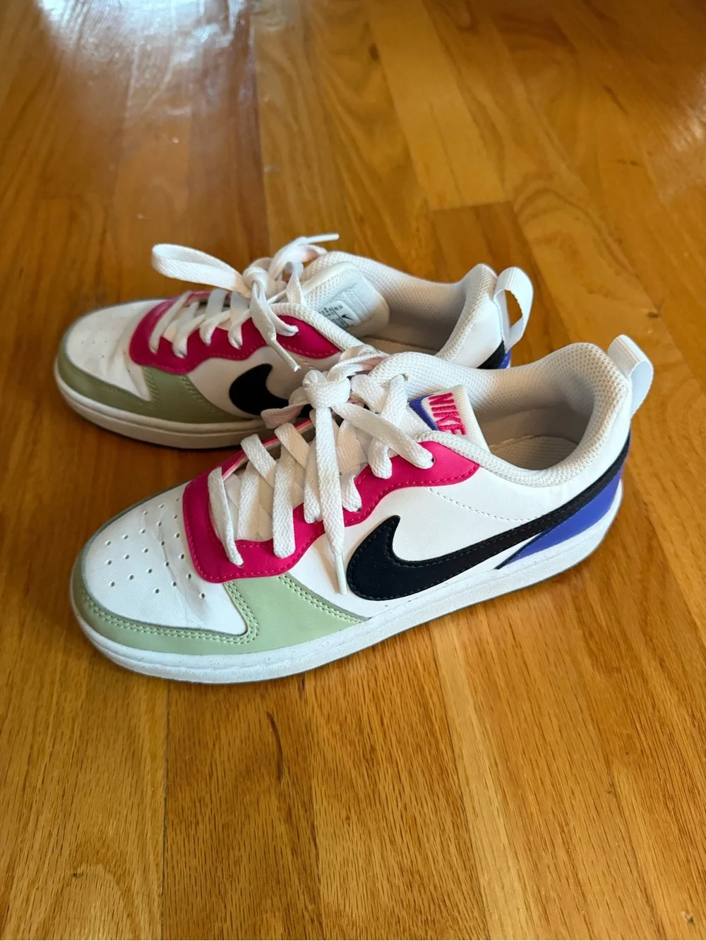 Nike sporty low